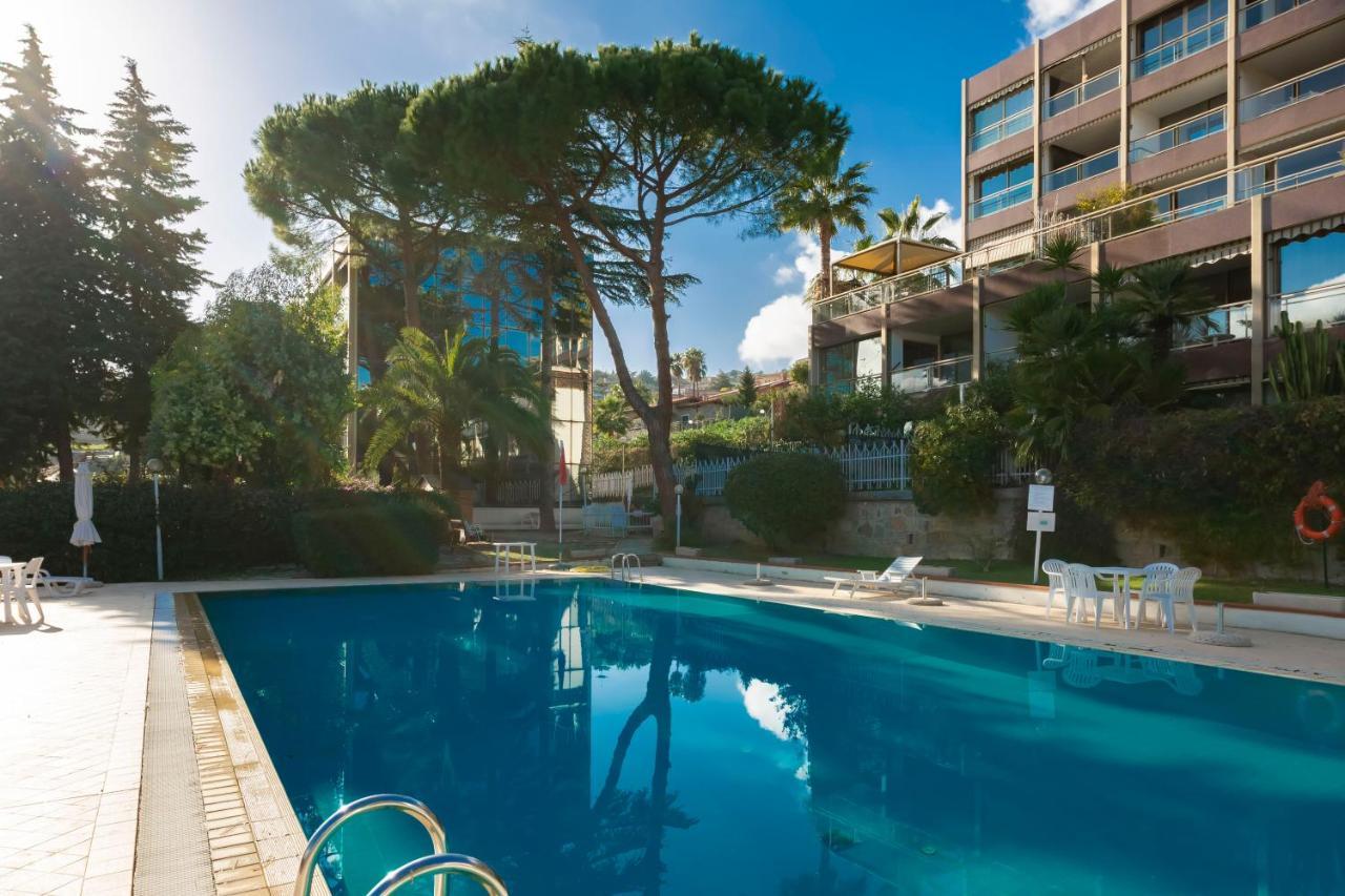 Апартаменти I Giardini Del Sole Con Piscina By Wonderful Italy Санремо Екстер'єр фото